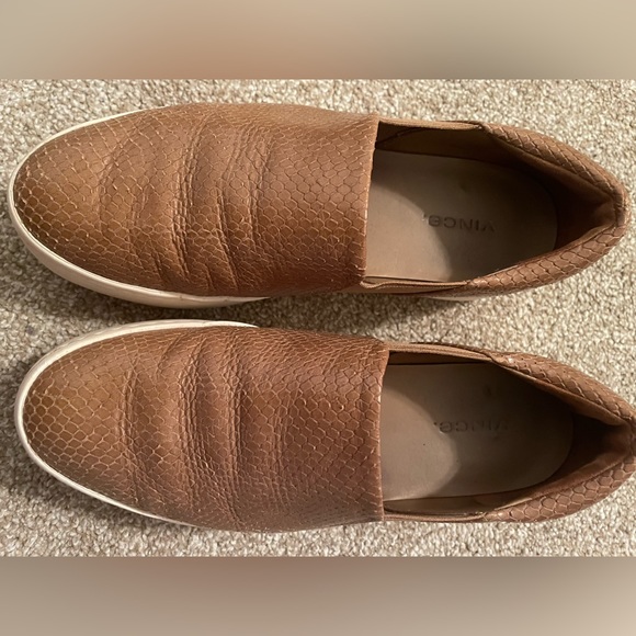 Vince Warren slip on leather sneakers. Size 7 - Picture 3 of 4